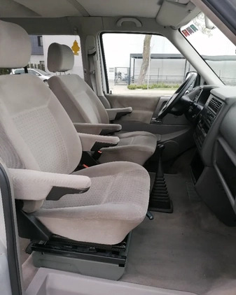 Volkswagen Caravelle cena 55000 przebieg: 404000, rok produkcji 2000 z Września małe 781